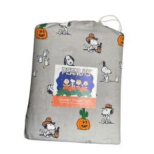 Peanuts QUEEN Sheet Set Halloween Grey Snoopy Jack O’Lantern Cactus NWT